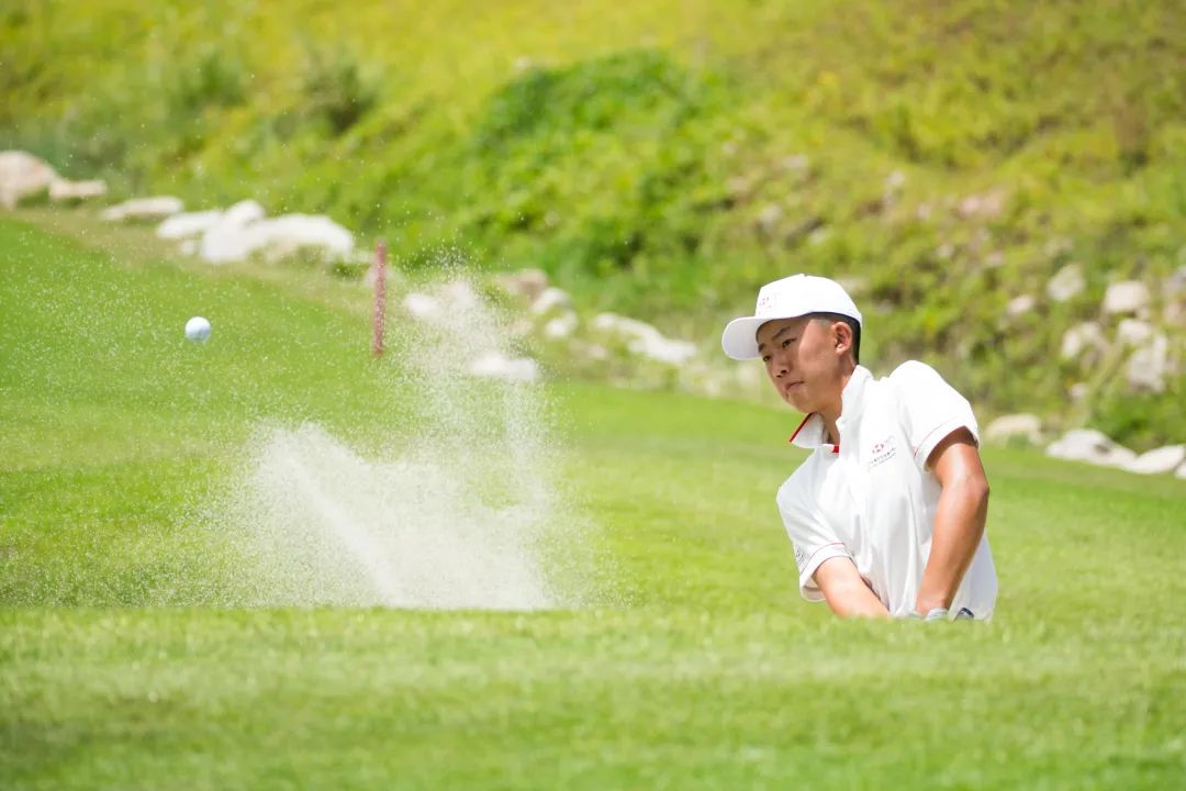 2020匯豐全國青少年高爾夫冠軍賽 于珠海  曹心羽 男女組領(lǐng)先