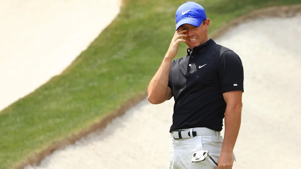 第85屆美國大師賽首輪結(jié)束后 羅里-麥克羅伊已經(jīng)落后了領(lǐng)先者賈斯丁-羅斯11桿